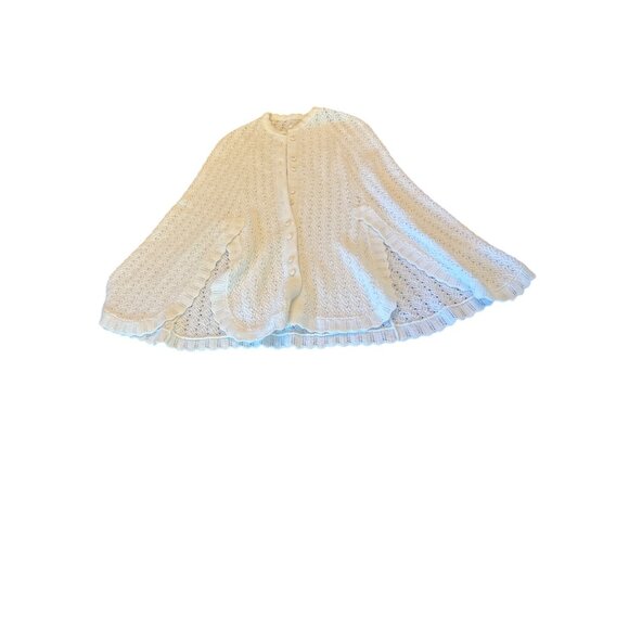 Vintage White Lace Knit Cape Poncho With Scalloped Edges & Button Closure - Picture 1 of 5
